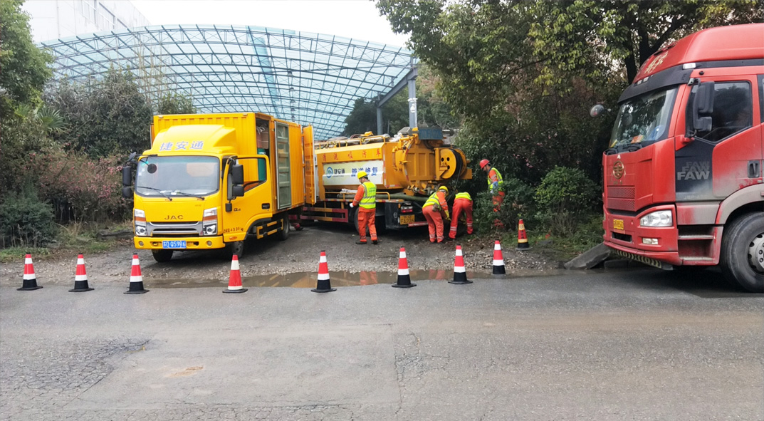 英吉沙成区雨污水管网“四位一体”检测疏通项目